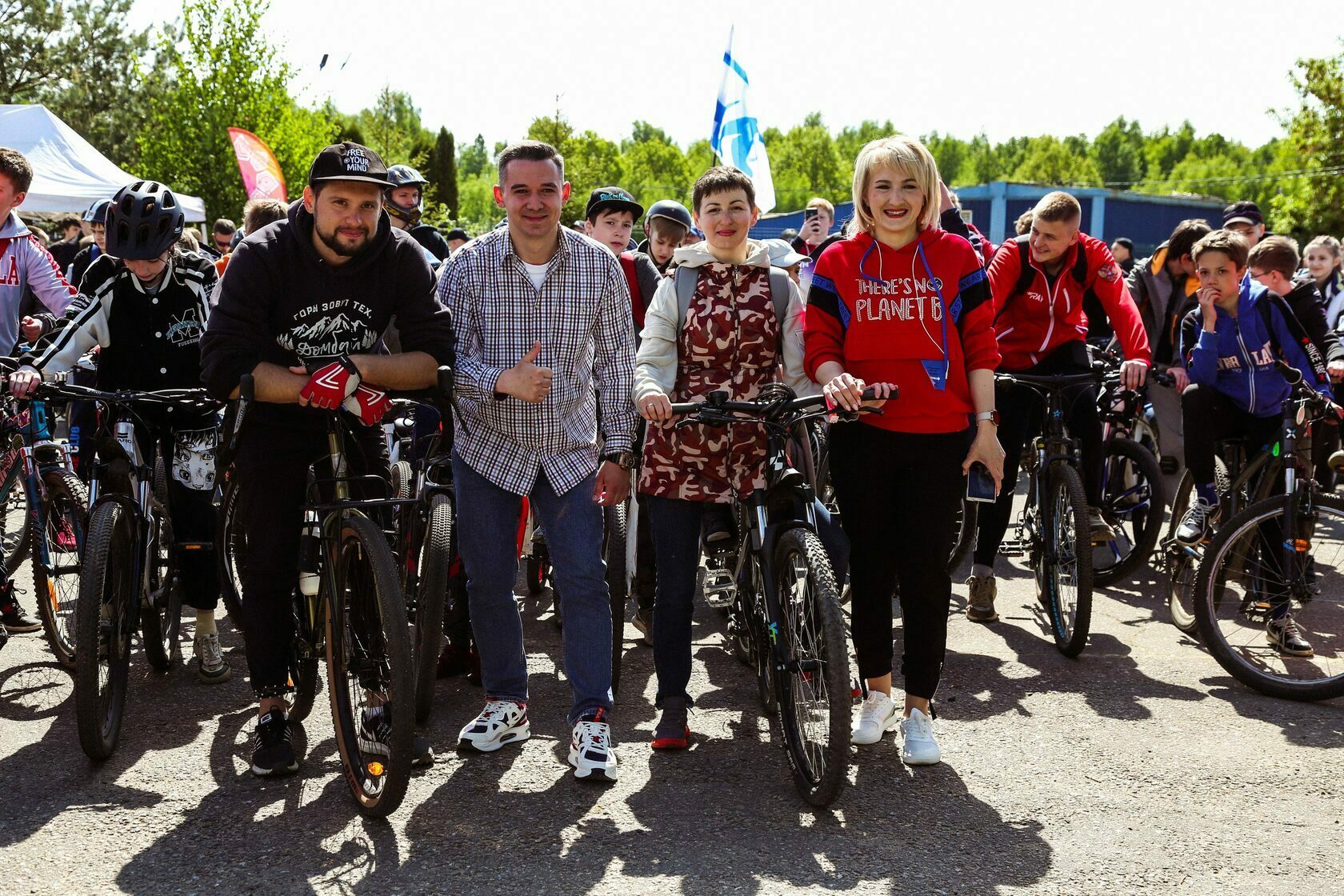 Более 300 человек приняли участие в «Солнечном велопараде» в Солнечногорске