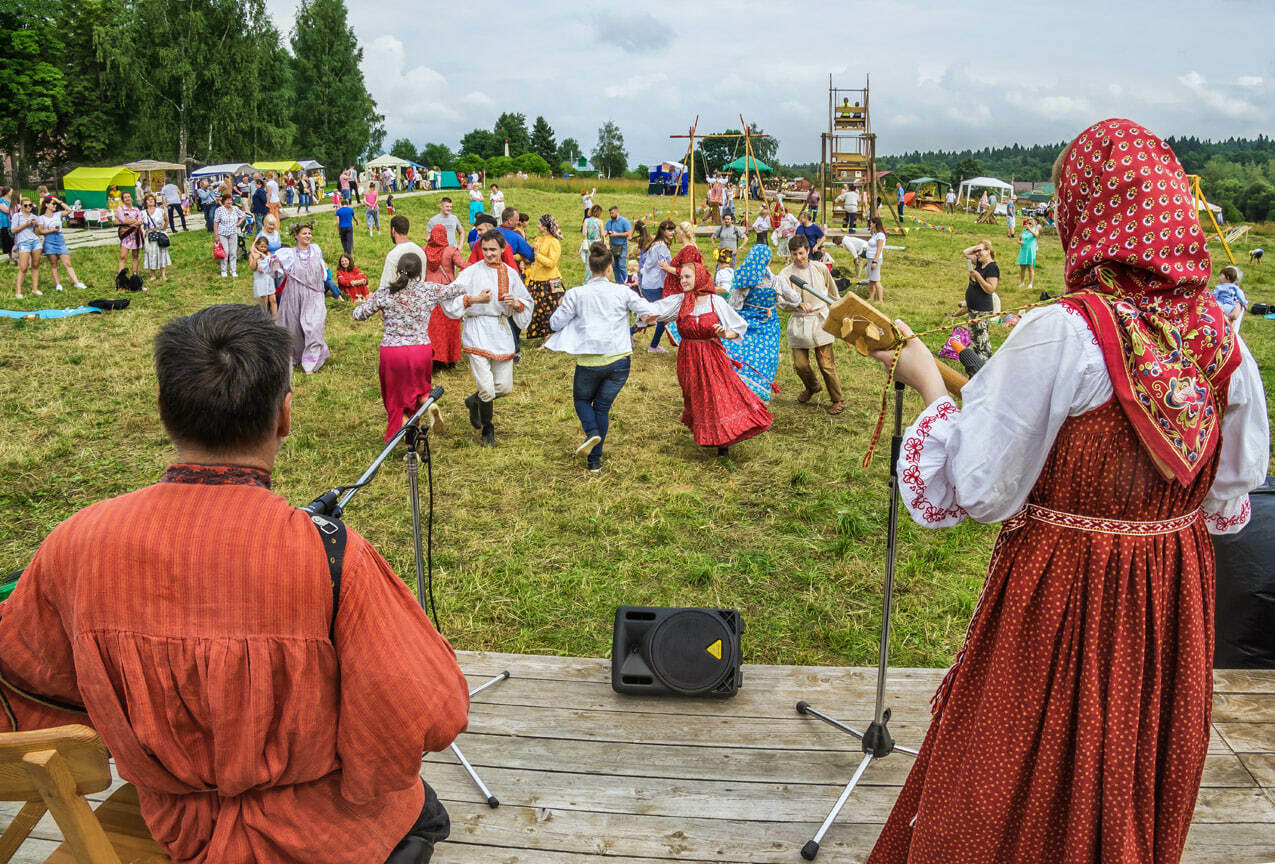 Фольклорный фестиваль «Сенокос в Муранове» пройдет в Подмосковье