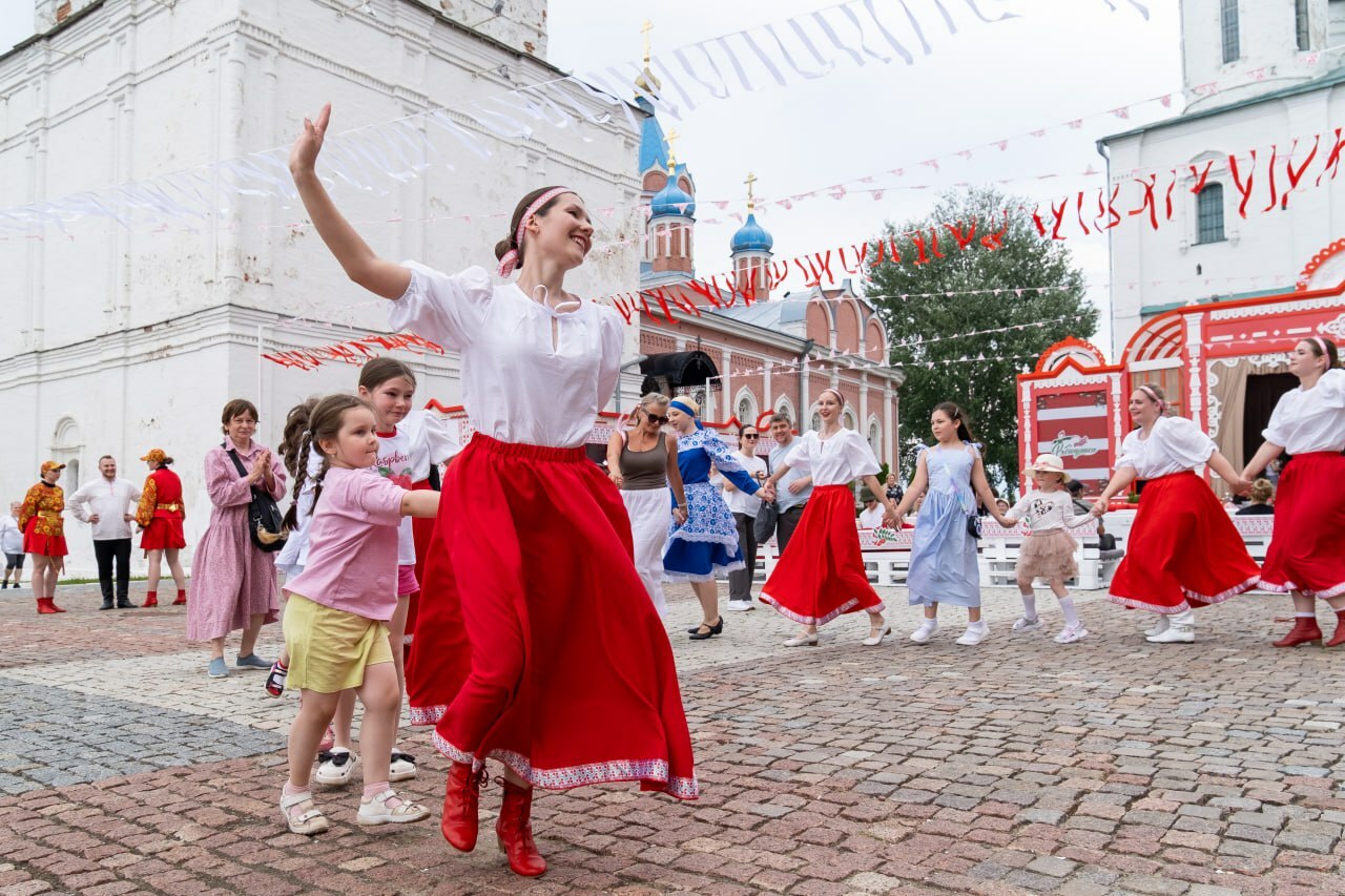 Семейный фестиваль «Рябинушка» в Коломне посетили почти 12 тысяч человек