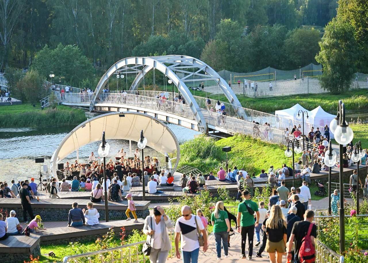 Около 26 млн человек посетили подмосковные парки этим летом
