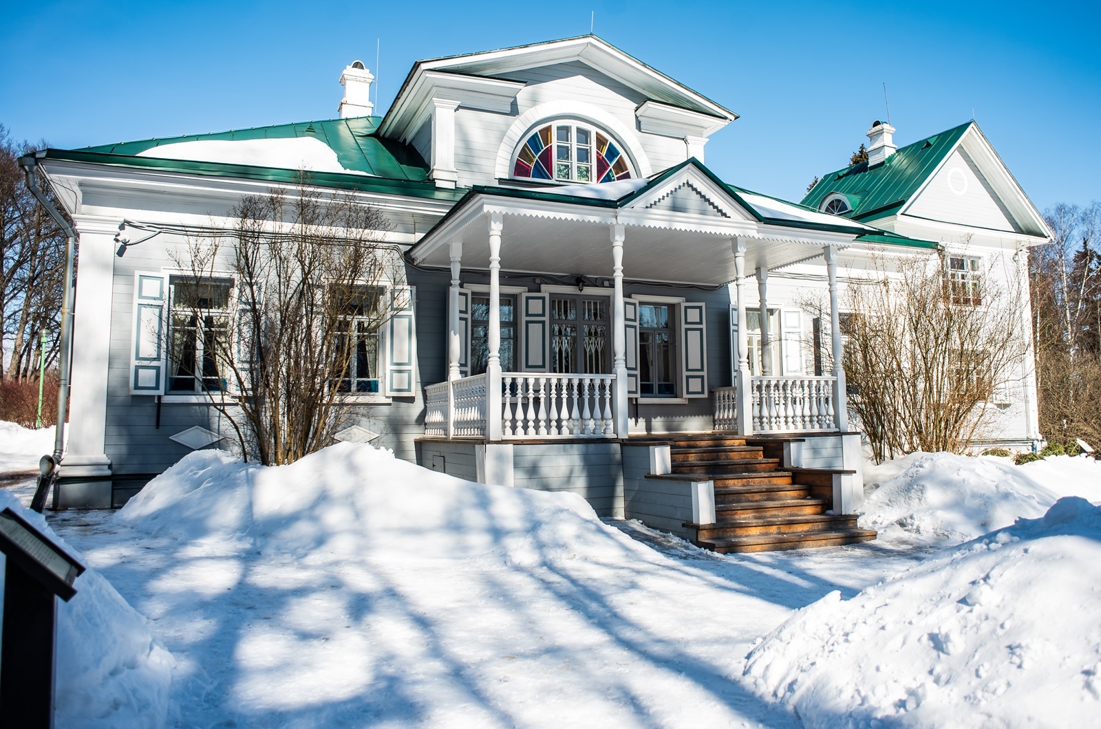 Истра – Солнечногорск: музеи, дегустации сыров и катание на снегоходах