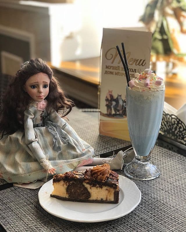 Парк сказок в подмосковье Экспонаты Музея кукол в Серпухове