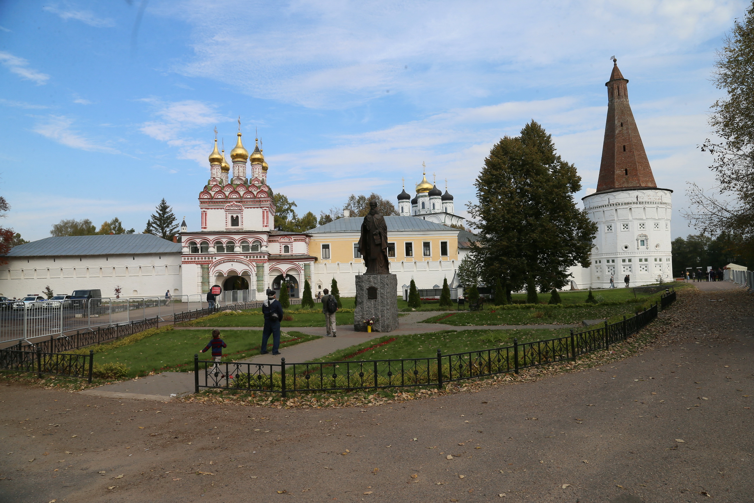 Свято-Успенский Иосифо-Волоцкий мужской монастырь 
