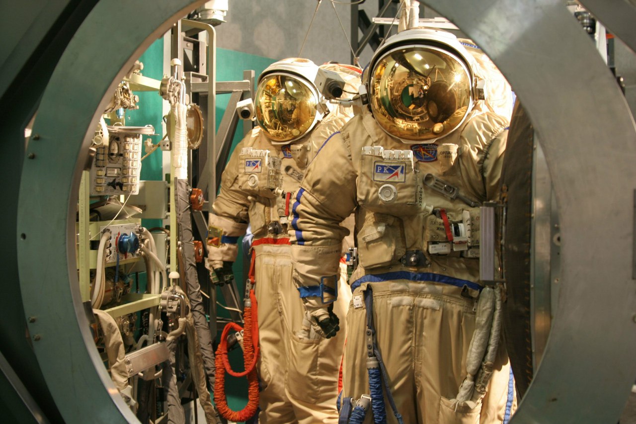 В Звездном городке находится всемирно известный Центр подготовки космонавтов имени Юрия Гагарина