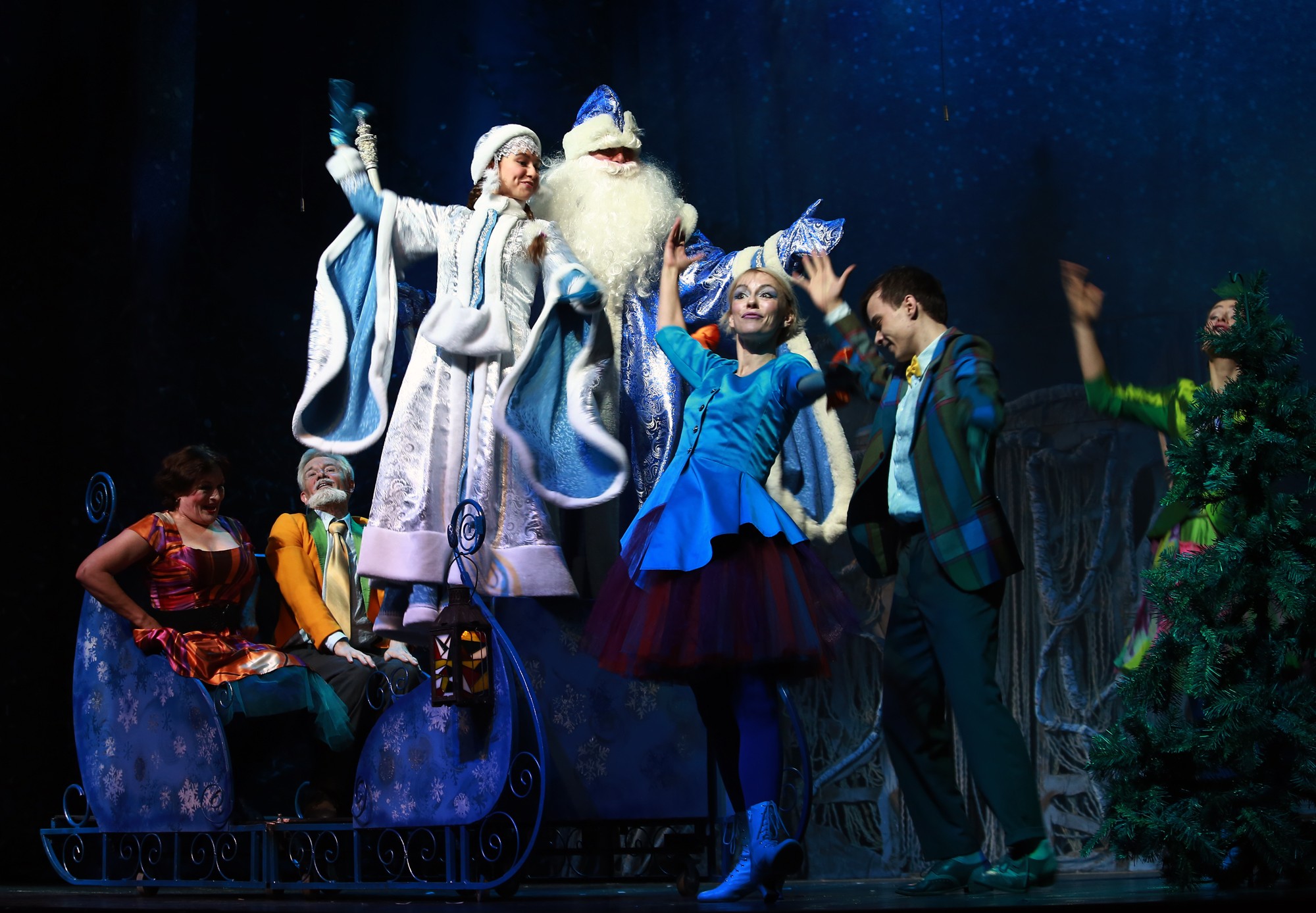 Спектакль &laquo;Волшебный Фонарик, или Игра со Временем&raquo; в Московском областном театре комедии и драмы