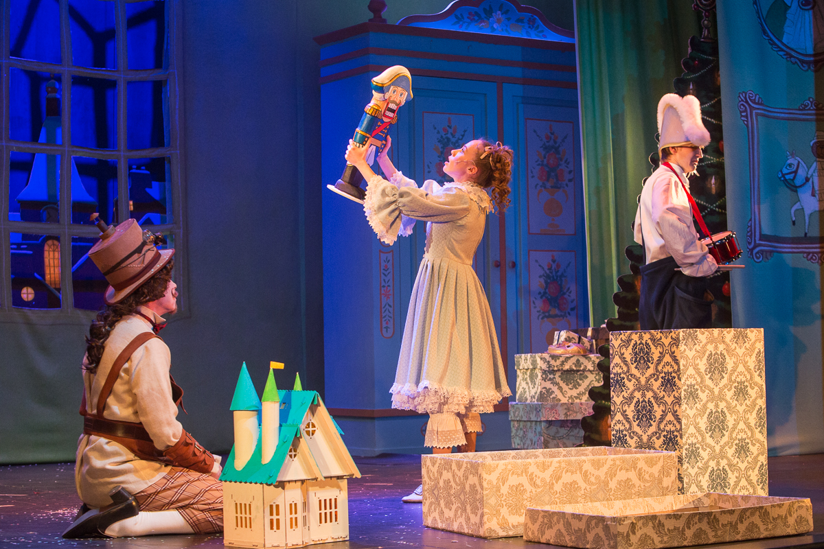 Спектакль &laquo;Щелкунчик&raquo; в Московском губернском театре