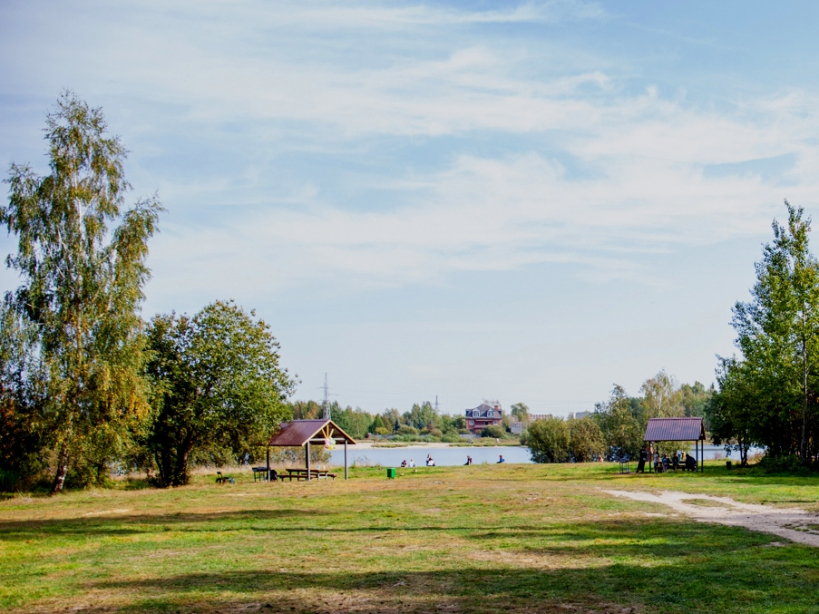 Бесплатная пикниковая зона у Исаакиевского озера