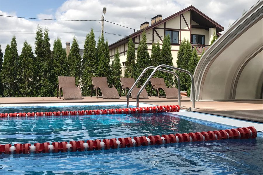 Открытый бассейн в Арт-Отель & SPA Чулково club 